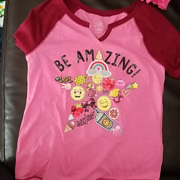 Pink with sequins - Picture 3 of 3